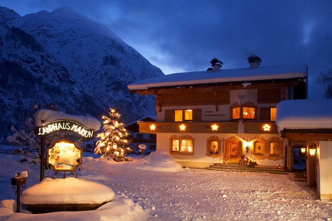 Landhaus Marion Hotel Holzgau Exterior photo